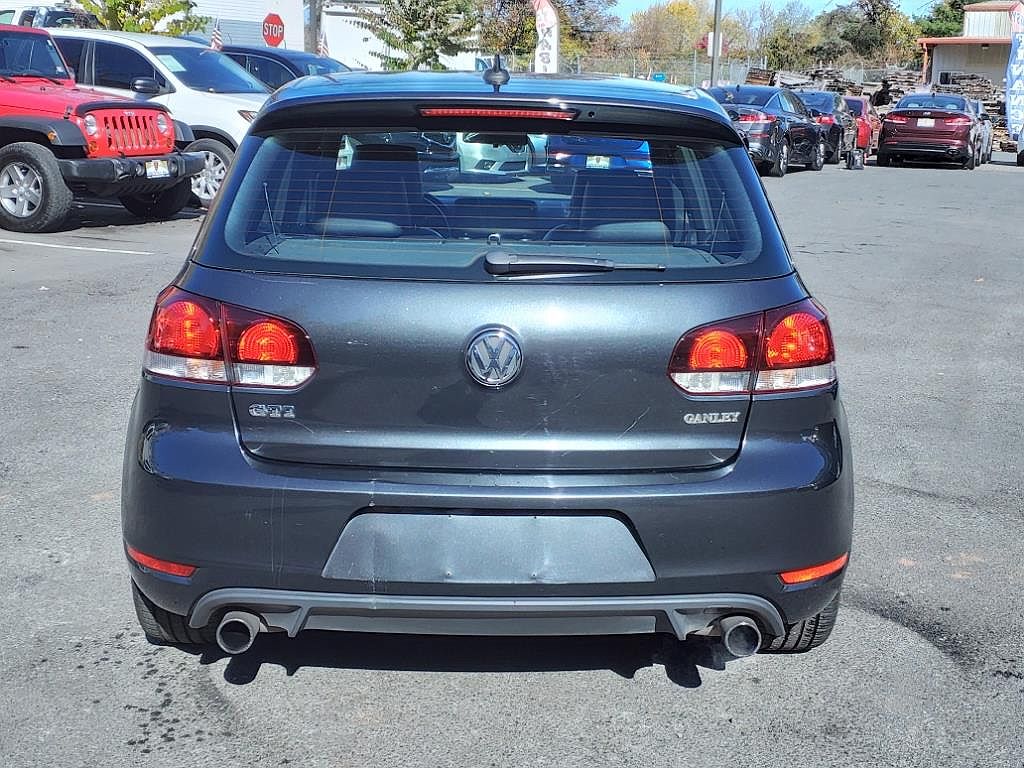 2014 Volkswagen GTI Drivers Edition image 3