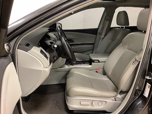 2017 Acura RLX Advance image 1