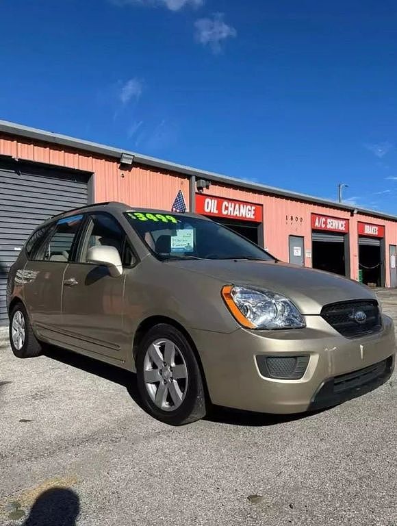 2007 Kia Rondo
