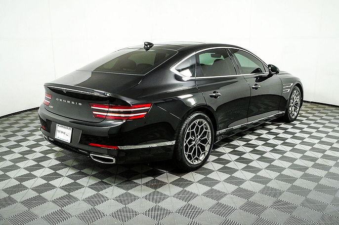 2021 Genesis G80