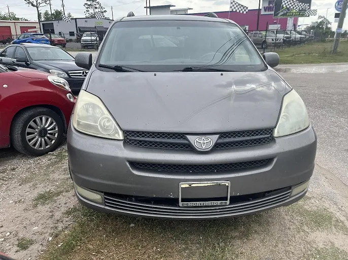 2004 Toyota Sienna
