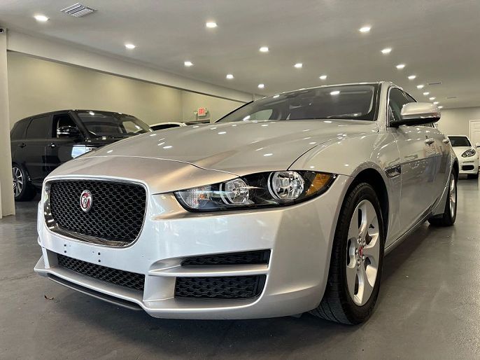 2018 Jaguar XE