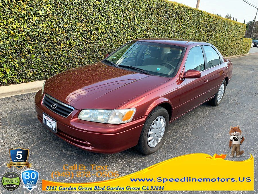 2001 Toyota Camry LE image 2