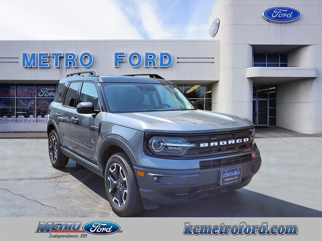 2023 Ford Bronco Sport Outer Banks image 0