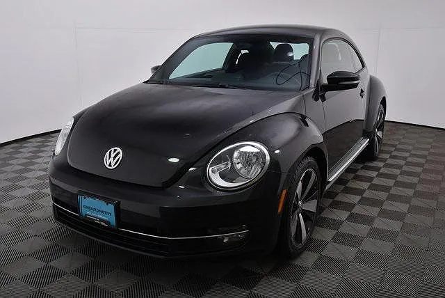 2012 Volkswagen Beetle null image 0
