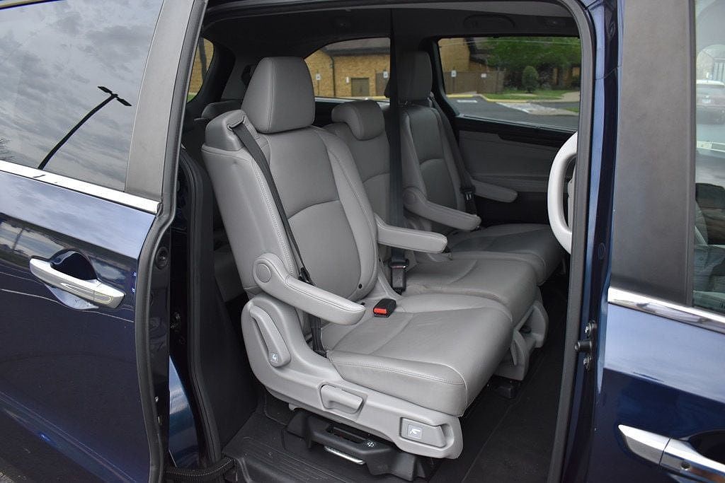 2019 Honda Odyssey EX image 4