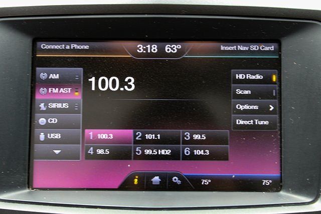 2015 Lincoln MKT null image 23