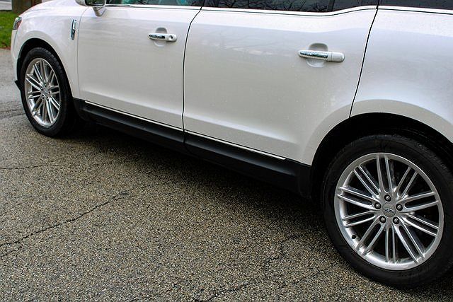 2015 Lincoln MKT null image 50