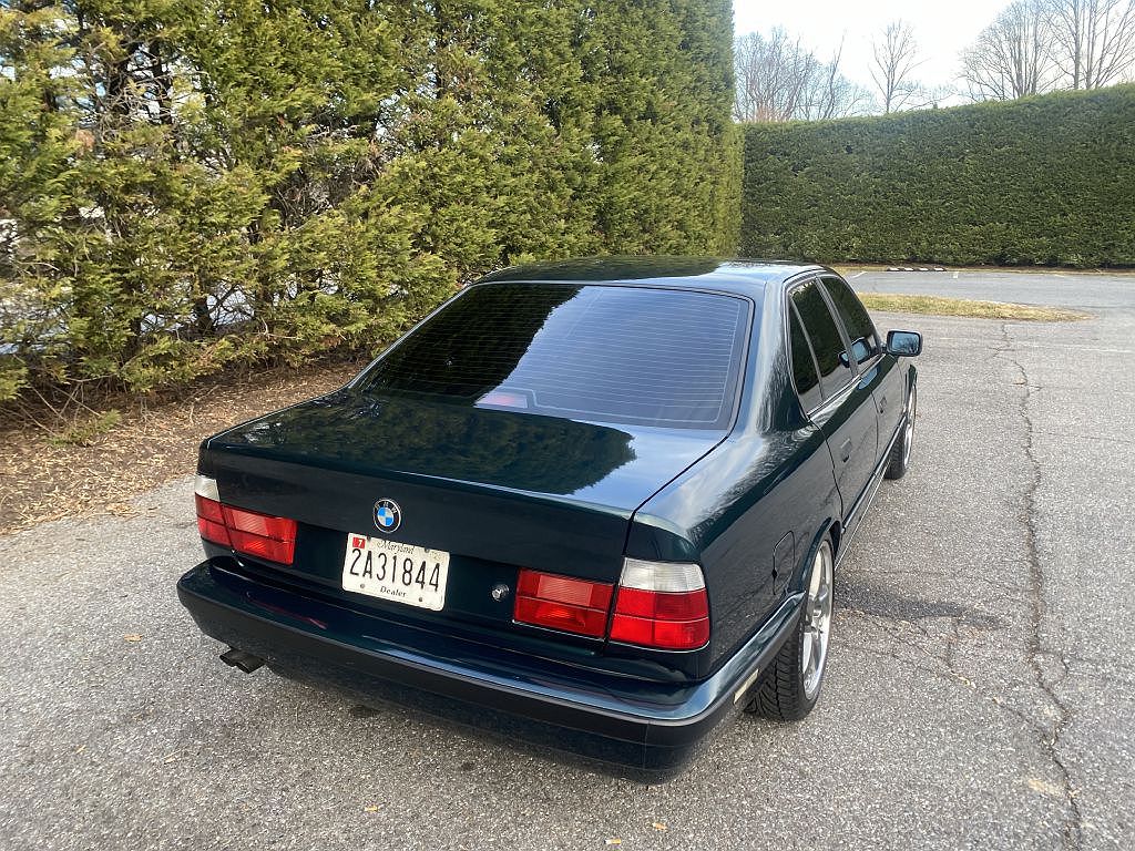 1995 BMW 5 Series 525i image 15
