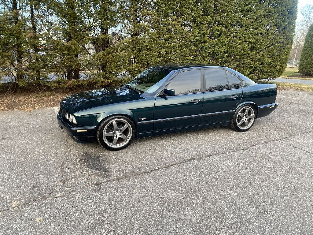 1995 BMW 5 Series 525i image 25