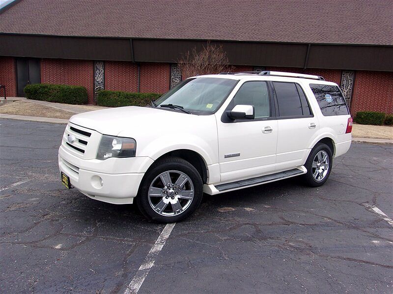 2007 Ford Expedition Limited image 2