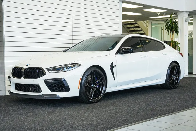 2024 BMW M8