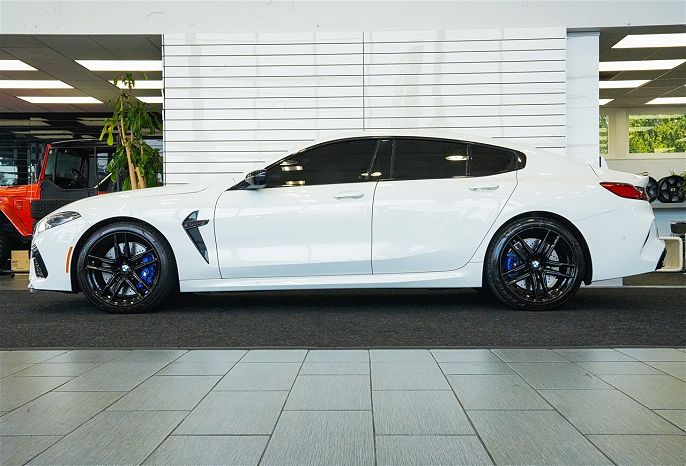 2024 BMW M8