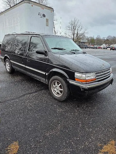 1993 Plymouth Grand Voyager