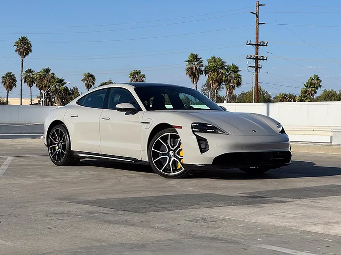 2023 Porsche Taycan
