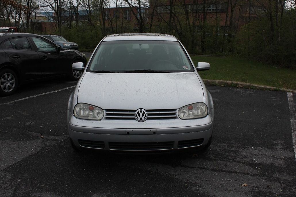 2004 Volkswagen Golf GLS image 1