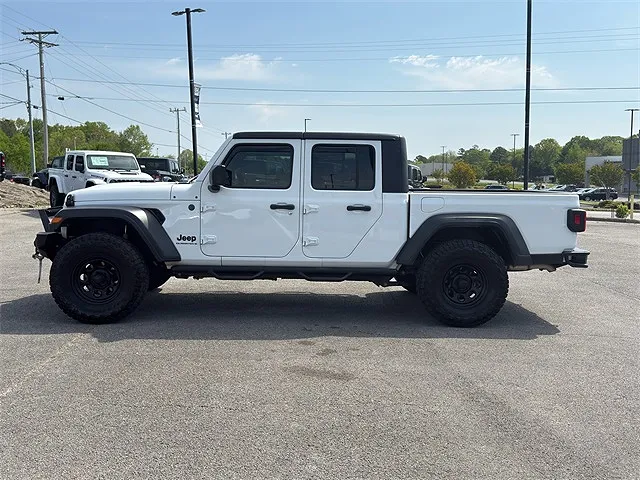 2023 Jeep Gladiator