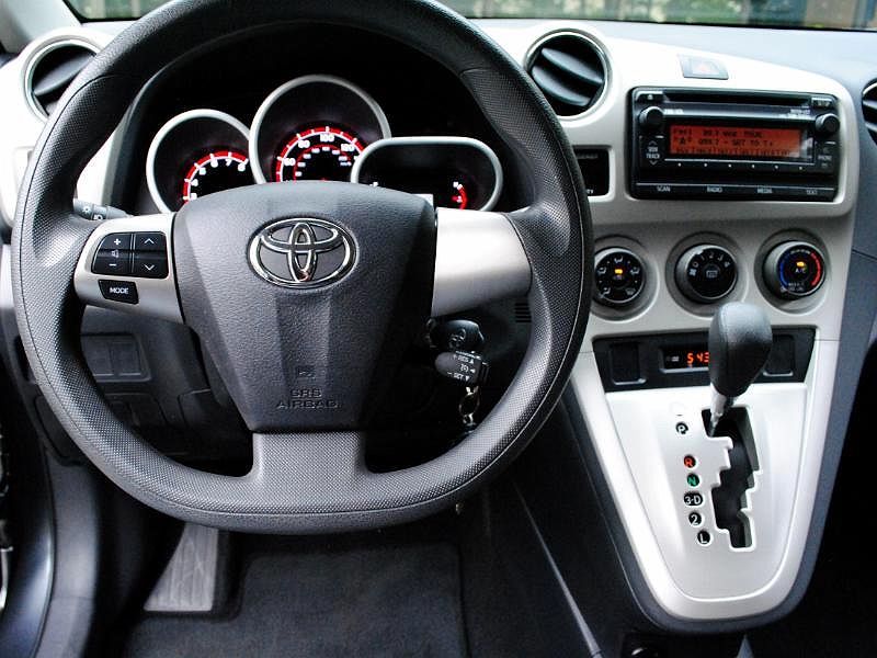 2013 Toyota Matrix L image 15