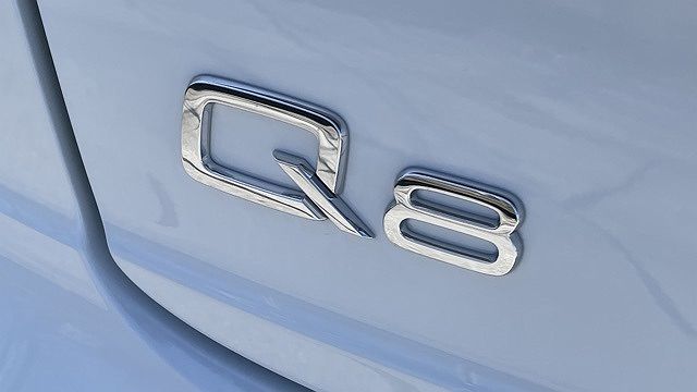 2023 Audi Q8 Prestige image 5