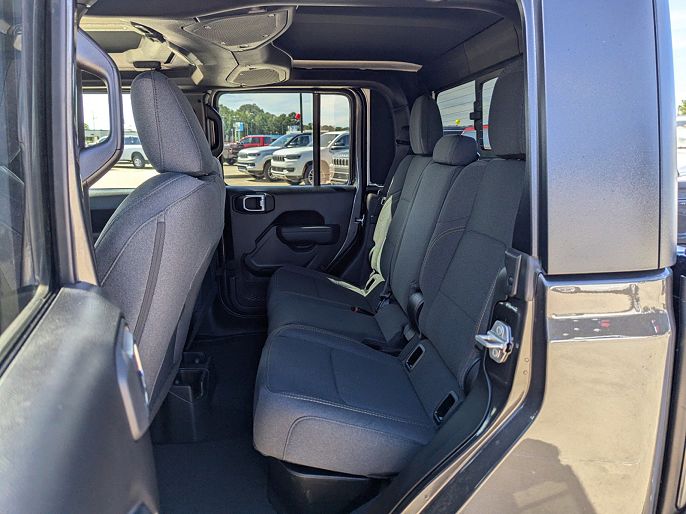 2024 Jeep Gladiator