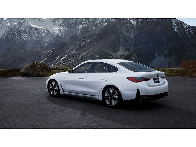2026 BMW i4