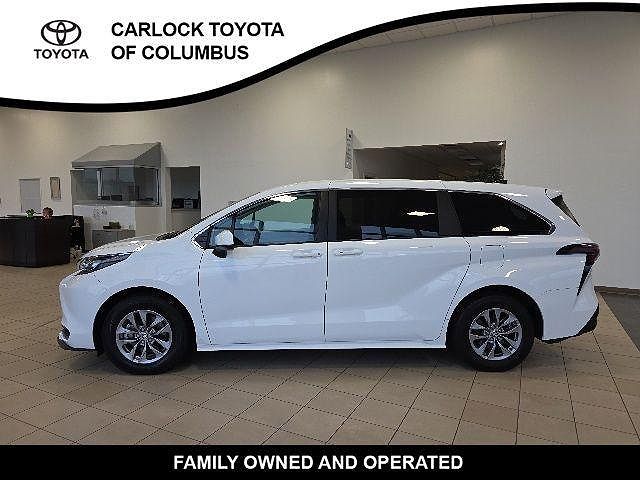 2025 Toyota Sienna