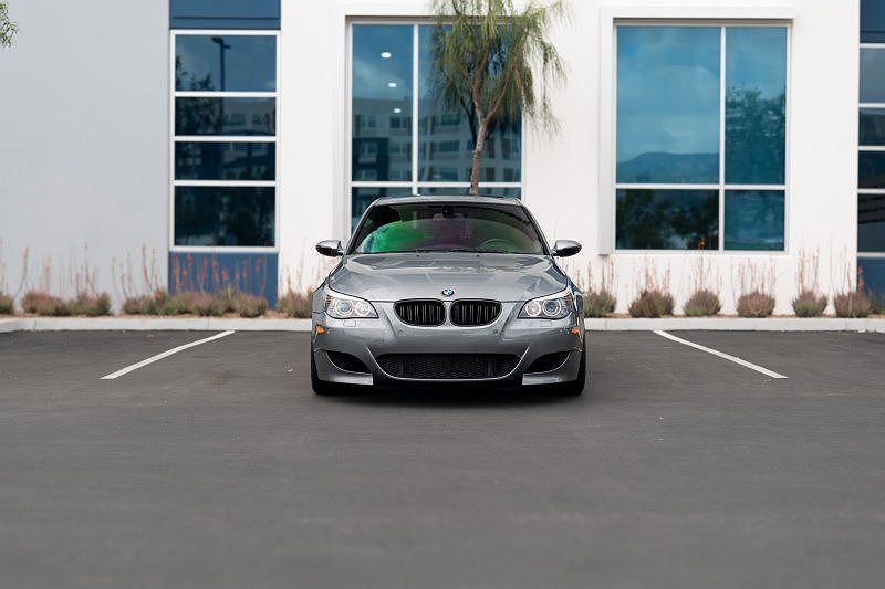 2008 BMW M5 null image 1