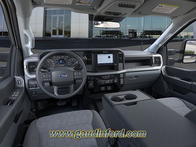 2025 Ford F-250