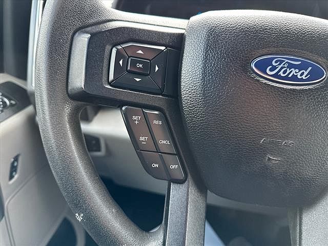 2017 Ford F-350 XLT image 40