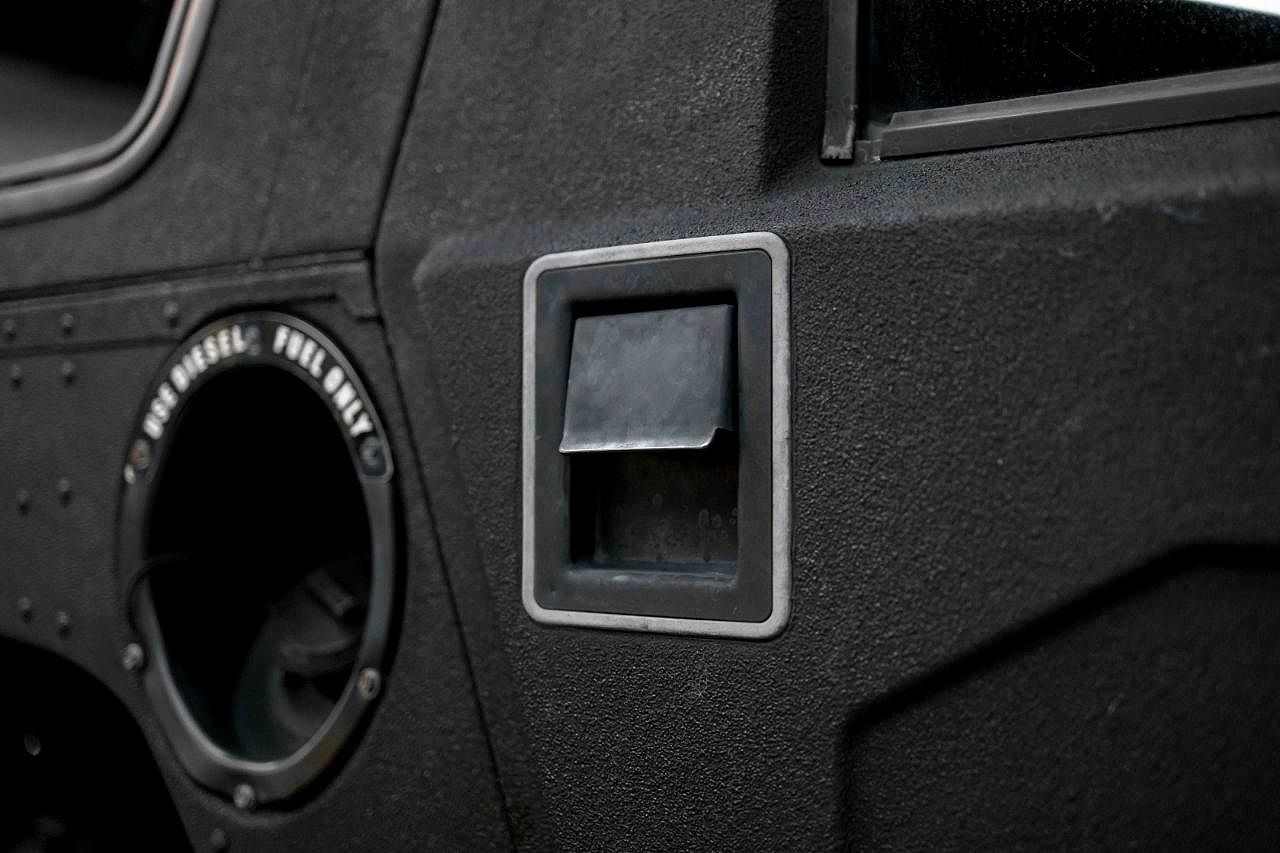 1999 AM General Hummer