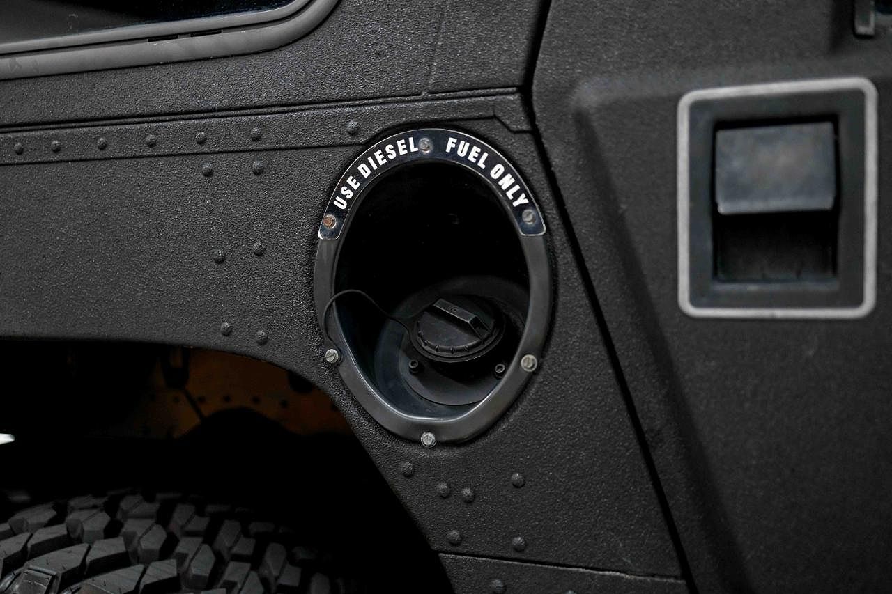 1999 AM General Hummer