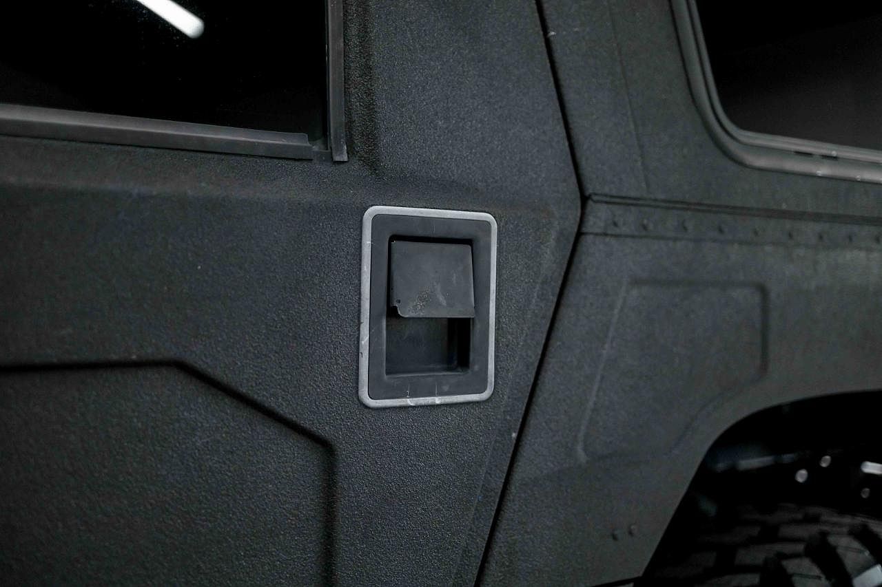 1999 AM General Hummer