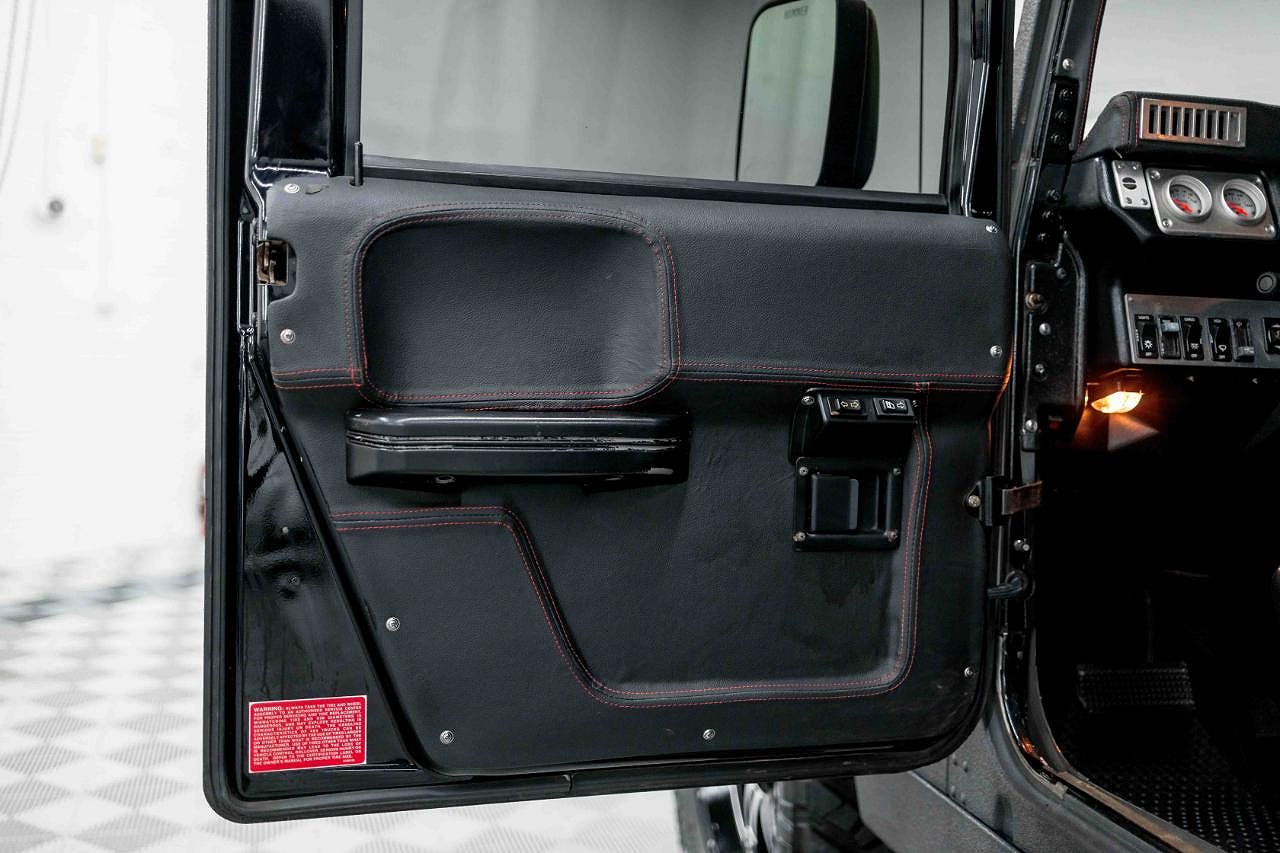 1999 AM General Hummer