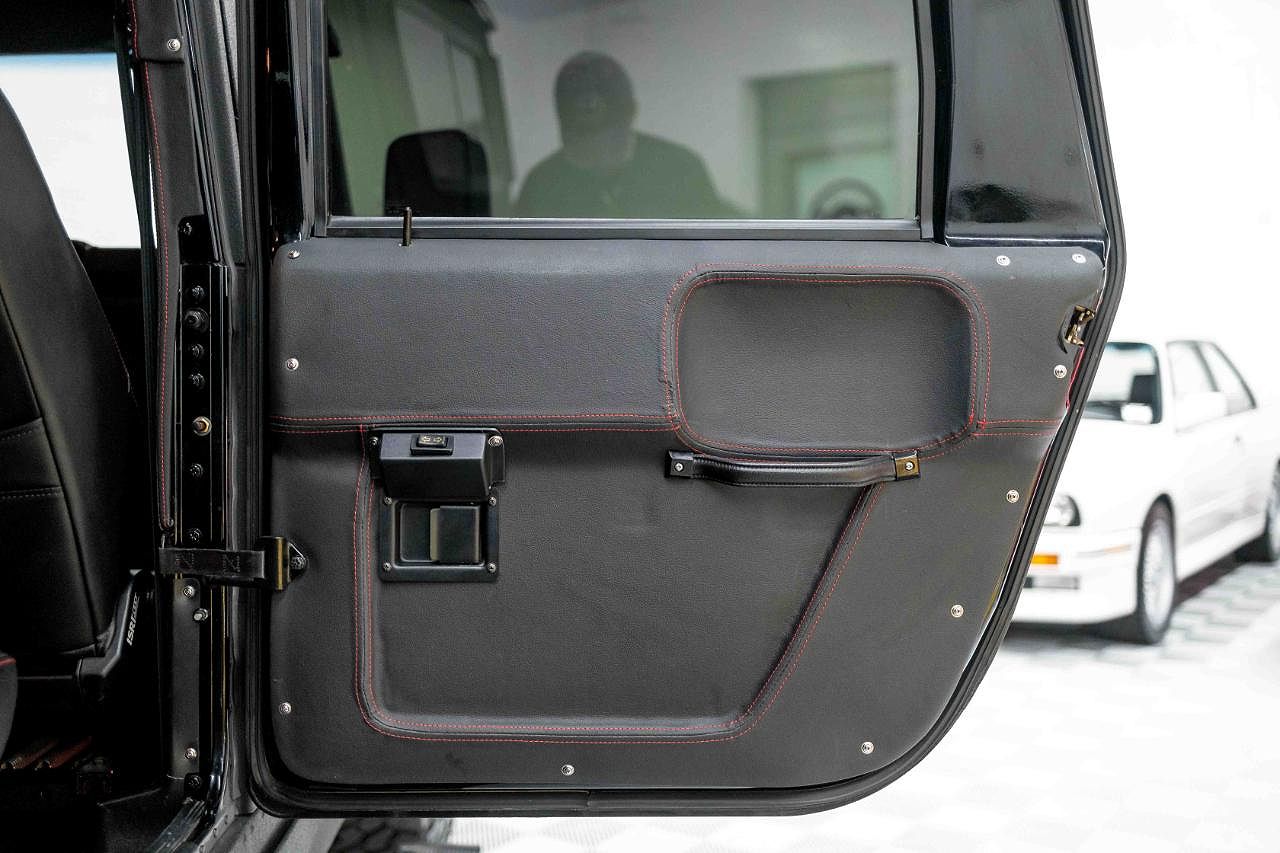 1999 AM General Hummer