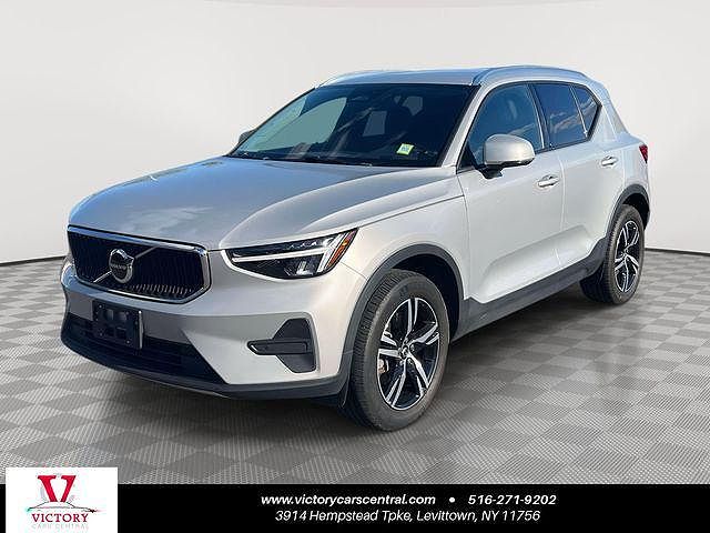 2023 Volvo XC40