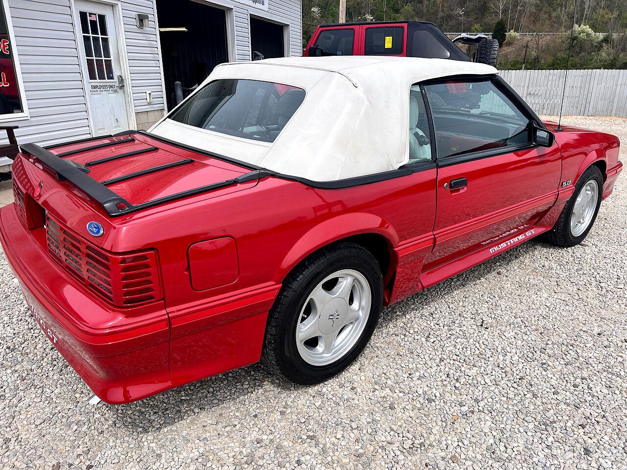 1987 Ford Mustang GT image 7