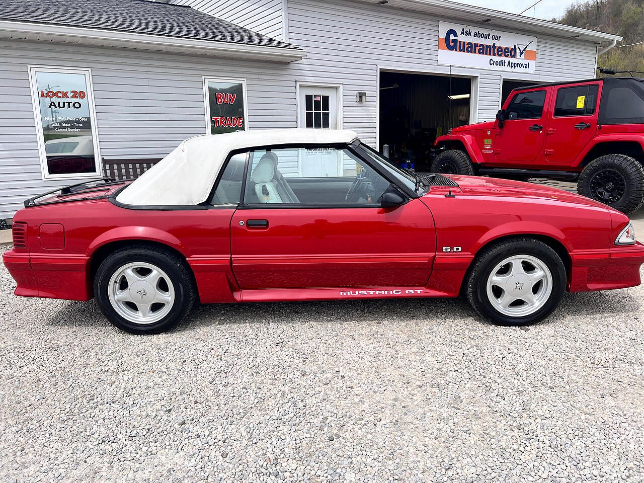 1987 Ford Mustang GT image 8