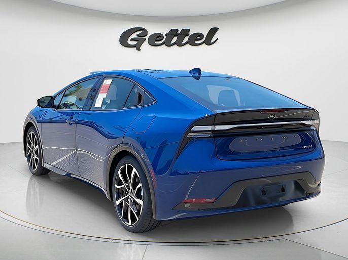 2025 Toyota Prius Plug-in