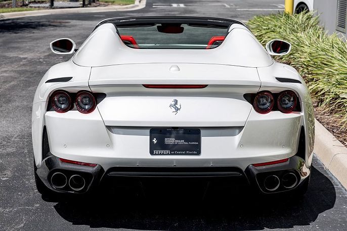 2021 Ferrari 812 GTS