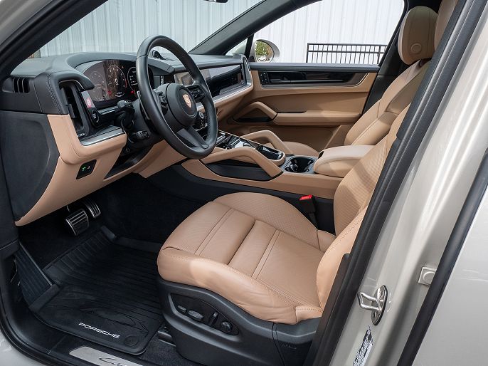 2024 Porsche Cayenne