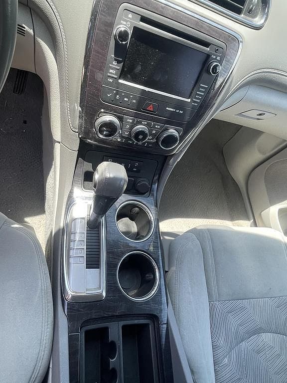 2015 Buick Enclave Convenience image 4