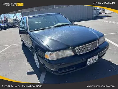 2000 Volvo S70