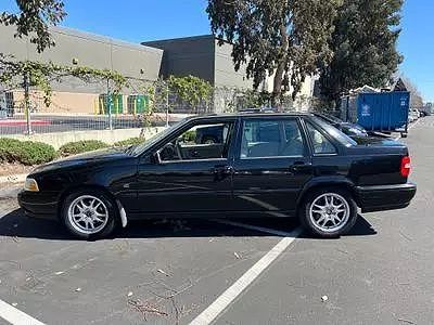 2000 Volvo S70