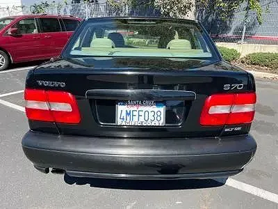 2000 Volvo S70