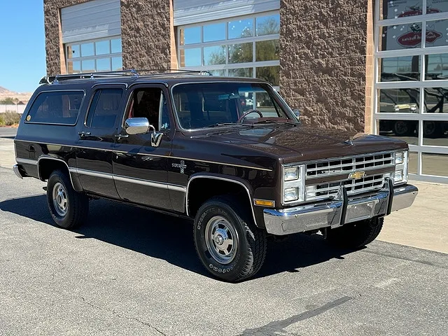 1985 Chevrolet Suburban 20