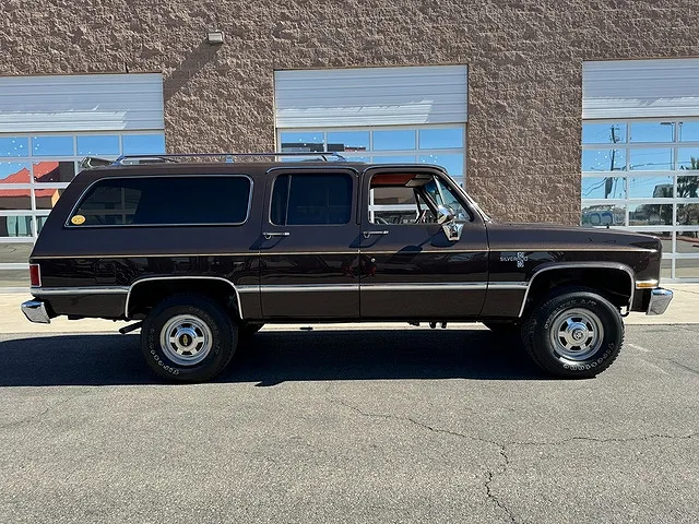 1985 Chevrolet Suburban 20