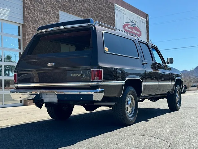 1985 Chevrolet Suburban 20
