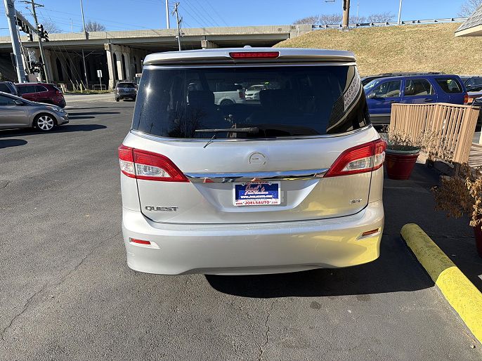 2015 Nissan Quest