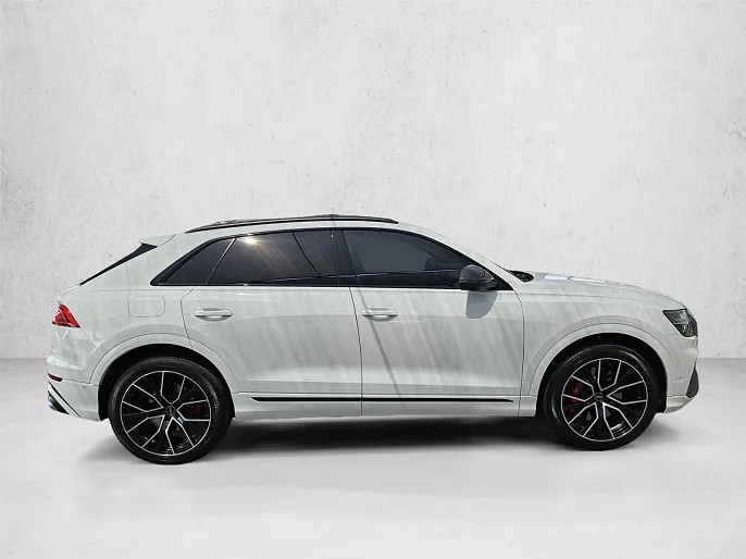 2023 Audi SQ8