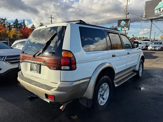 2000 Mitsubishi Montero Sport